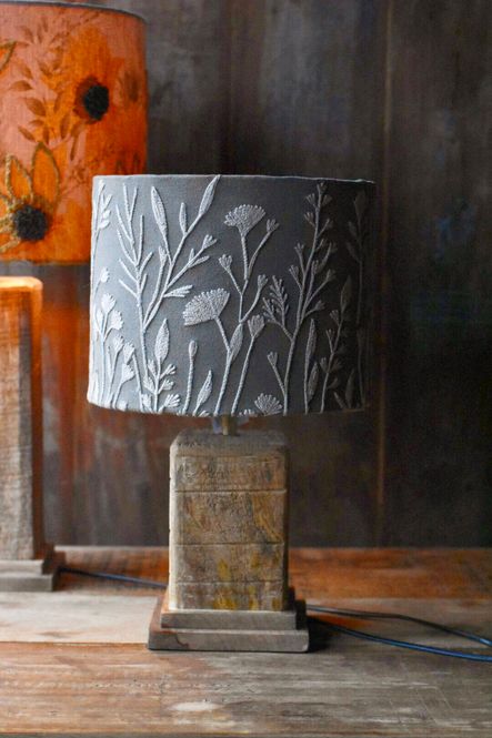 Hovedbilde Trend Design LAMPEFOT i tre